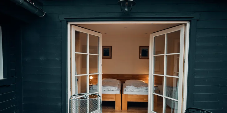 Pobyt v plně vybavené chalupě či srubu až pro 11 osob v Lužických horách