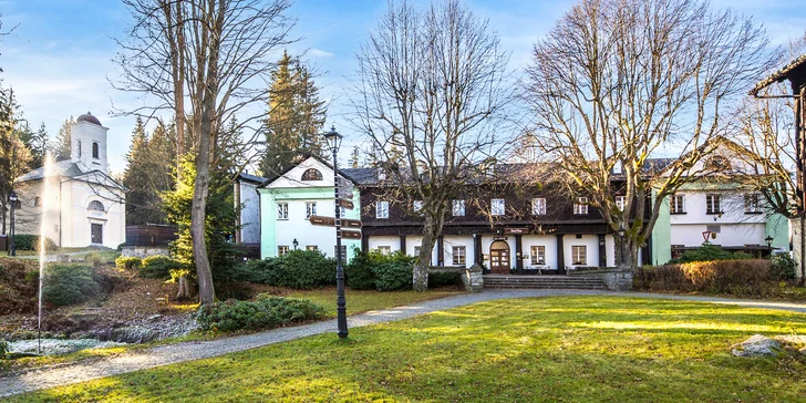 Krásná příroda a klid Karlovy Studánky: polopenze i vstup do bazénu a Thermal Parku