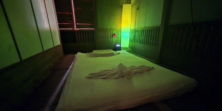 Thajská párová masáž v délce 60–120 min. podle výběru: olejová, tradiční či kombinovaná