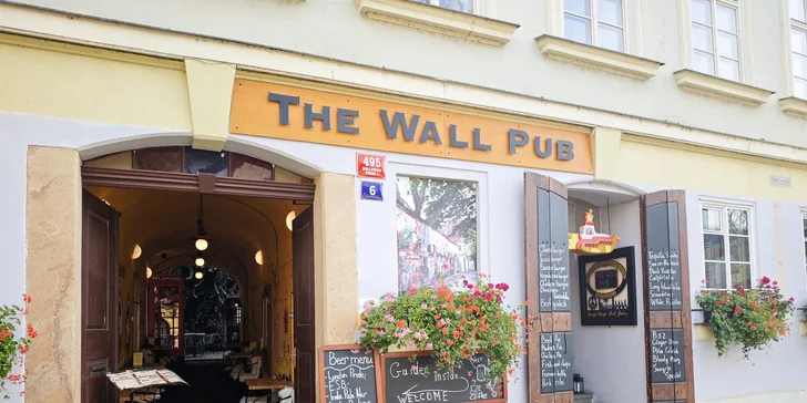 Masové prkno pro 2 osoby: vepřové, hovězí i kuře, hranolky a kukuřice