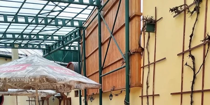 Voucher do restaurace Vinný dvůr v centru Mělníka, 500–1500 Kč