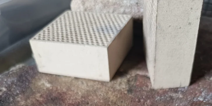 Vyrobte si vlastní šperk: 3hodinový individuální kurz se zlatnicí