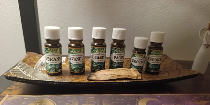 Masáž dle výběru v délce 45-60 min: horké kameny, olejová s peelingem i lomi lomi