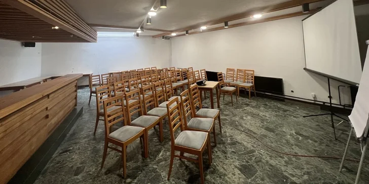 Zimní pobyt ve Slovinsku o pololetních prázdninách: hotel Alpina u sjezdovky, snídaně i skipas