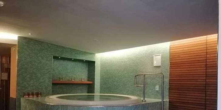 Zimní pobyt ve Slovinsku o pololetních prázdninách: hotel Alpina u sjezdovky, snídaně i skipas