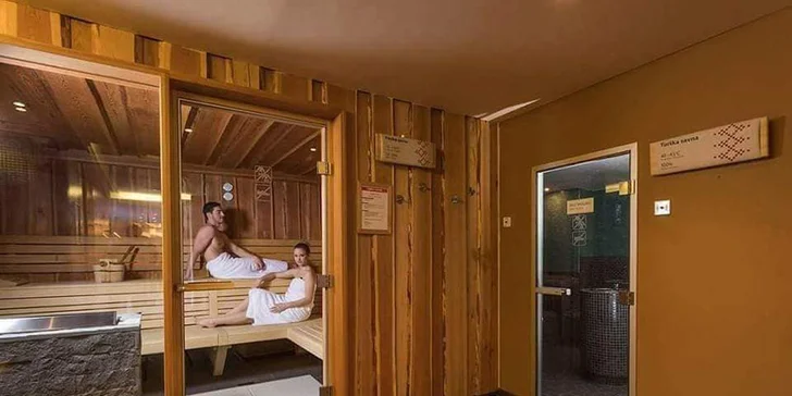 Zimní pobyt ve Slovinsku o pololetních prázdninách: hotel Alpina u sjezdovky, snídaně i skipas