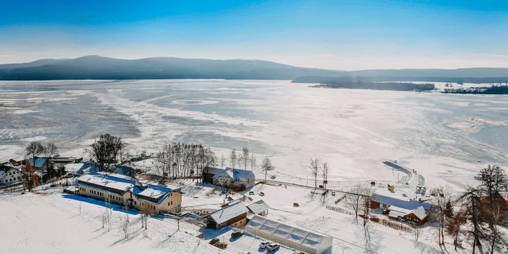 Pobyt ve 4* resortu na Lipně: jídlo a neomezený vstup do moderního wellness