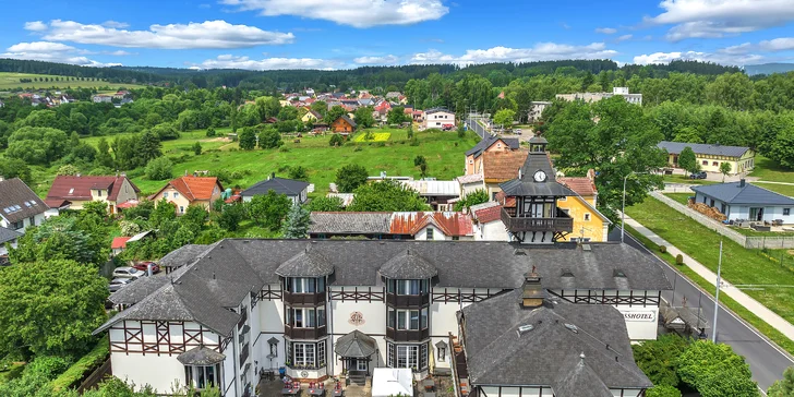 Odpočinek v klidné části Mariánských Lázní: pobyt s jídlem i wellness procedurami