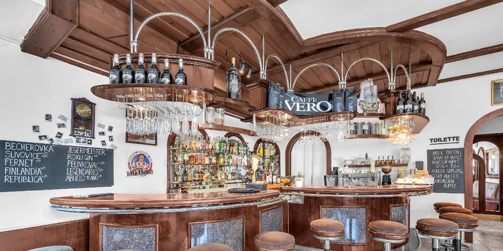 Odpočinek v klidné části Mariánských Lázní: pobyt s jídlem i wellness procedurami