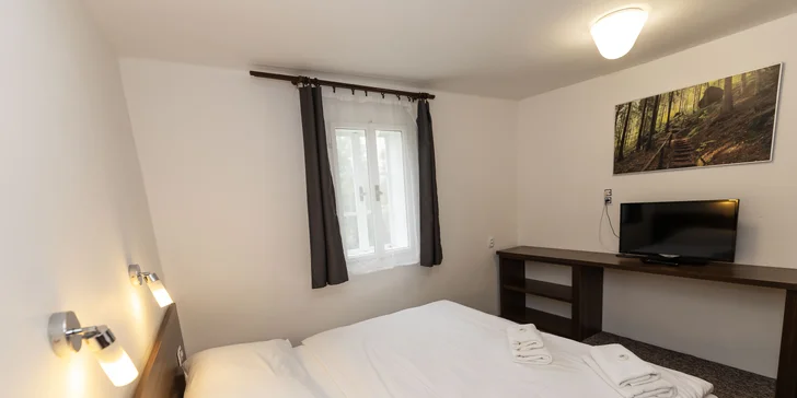 České Švýcarsko: romantický pobyt v historické hájence, snídaně i možnost tříchodové večeře a sudu