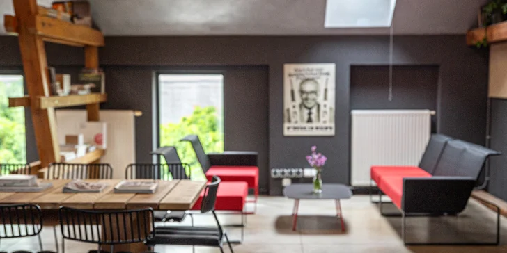 Bílovice: netradiční ubytování v mezonetovém apartmánu na Poli designu