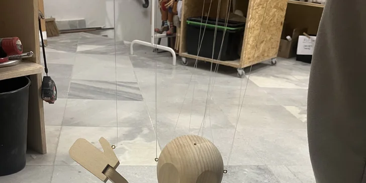 Kurz výroby dřevěné loutky v Nerudovce pro 1 nebo 2 osoby vč. tipů, jak s loutkou hrát