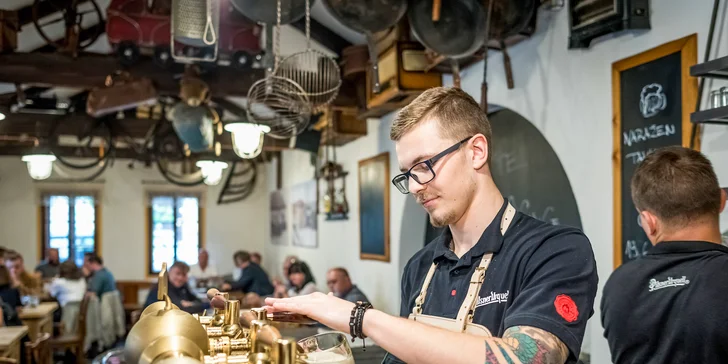 Otevřený voucher na jídlo a pití v hodnotě 500–1500 Kč do hostince Dobrý kanec