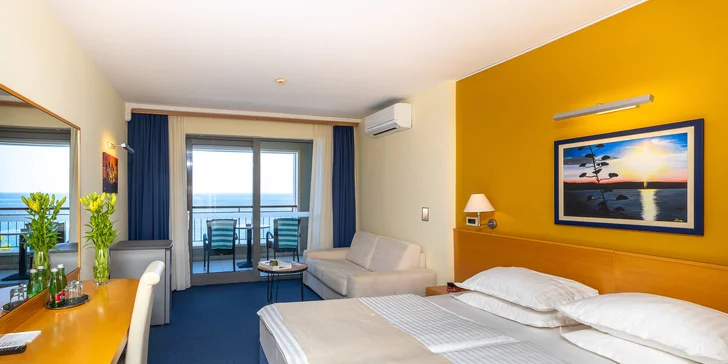 Dovolená v chorvatském Gradacu: 4* hotel u pláže, se snídaní či polopenzí