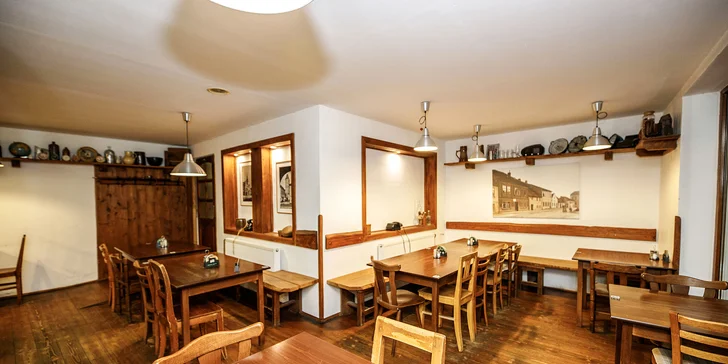 Namíchaný tatarák z falešné svíčkové a zlatavé topinky: 150 nebo 300 g