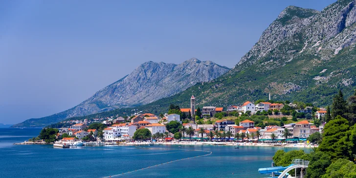 Dovolená v chorvatském Gradacu: 4* hotel u pláže, se snídaní či polopenzí