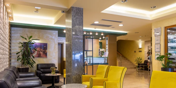 Dovolená v chorvatském Gradacu: 4* hotel u pláže, se snídaní či polopenzí