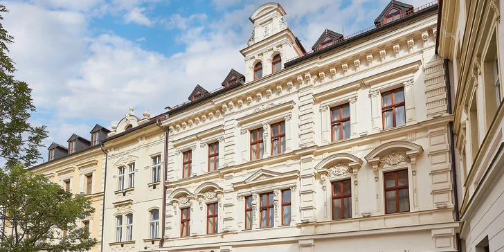Pobyt v centru Chomutova: historický hotel se snídaní nebo polopenzí