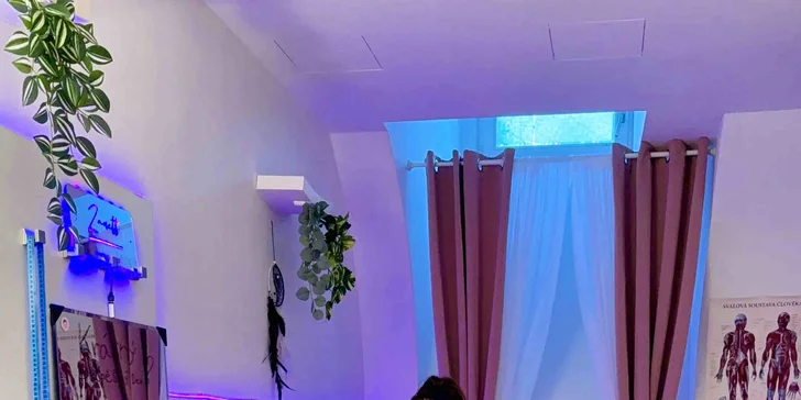 Relaxační masáž lávovými kameny v centru Prahy: 60 nebo 90 min.