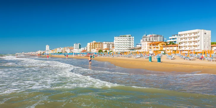Italské Jesolo: 3* hotel přímo u pláže a snídaně či polopenze