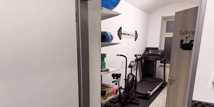 Hodinové vstupy do soukromé posilovny i s trenérkou pro 1–3 osoby