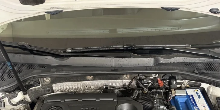 Detailní čištění auta: interiér vč. tepování, exteriér, ozon i kompletní balíček