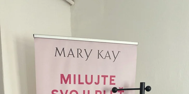 Kurz líčení pro 1 nebo 2 osoby i varianty s balíčkem dekorativní kosmetiky