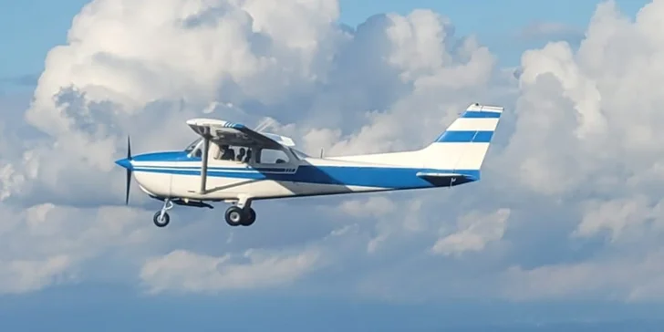 20min. vyhlídkový let v Cessně 172R nad Libercem a okolím pro 1 osobu