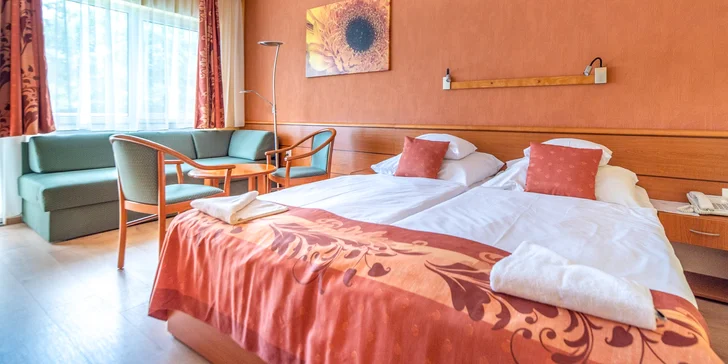 Hotel 300 metrů od Balatonu: neomezený wellness a polopenze