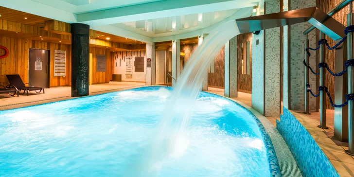 Pobyt v Krakově se stravou, neomezeným wellness a vstupy na show Legends of Krakow a Hop on Hop off bus