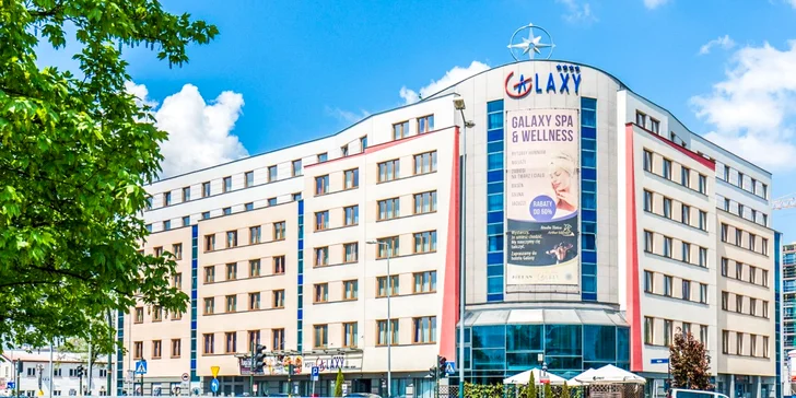 Pobyt v Krakově se stravou, neomezeným wellness a vstupy na show Legends of Krakow a Hop on Hop off bus