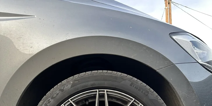 Mobilní ruční mytí aut: těšte se na auto jako nové – odstranění špíny, tepování interiéru a podlahy i obnova plastů