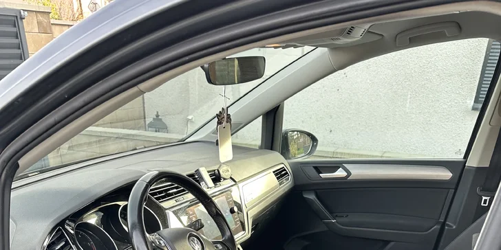 Mobilní ruční mytí aut: těšte se na auto jako nové – odstranění špíny, tepování interiéru a podlahy i obnova plastů