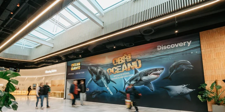 Vstupy na výstavu Obři oceánů v OC Westfield na Černém Mostě