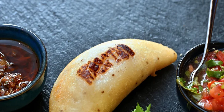 Bezlepková Argentina: degustační menu pro 2 osoby vč. vegetariánských empanadas