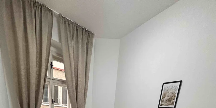 Masáž dle výběru a parafínový zábal: uvolnění zad a šíje nebo reflexní terapie chodidel