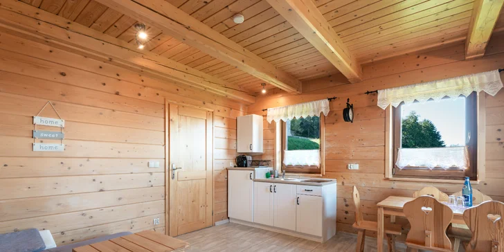 Dovolená v polských Beskydech: srubové chatky s kuchyňkou až pro 8 osob