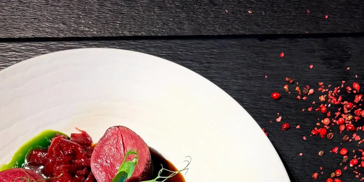 Pobyt ve 4* resortu na Lipně: jídlo a neomezený vstup do moderního wellness