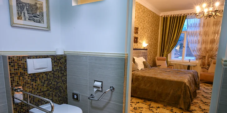 Romantika ve Varech: láhev prosecca na pokoji, možnost 3chodové večeře i snídaně do postele