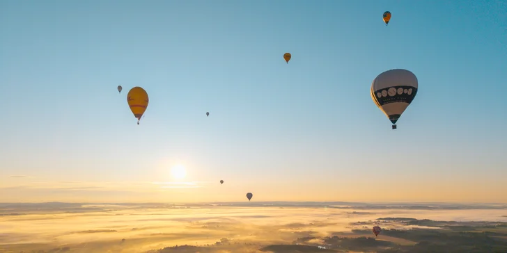 Privátní let malým horkovzdušným balonem: pro 2 až 6 osob, 2–3 hodiny