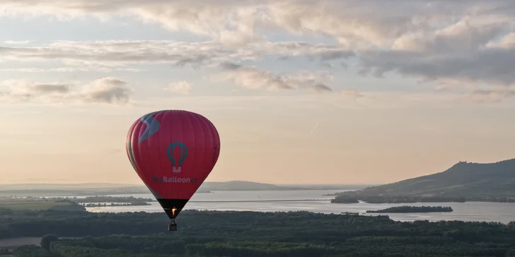 Privátní let malým horkovzdušným balonem: pro 2 až 6 osob, 2–3 hodiny
