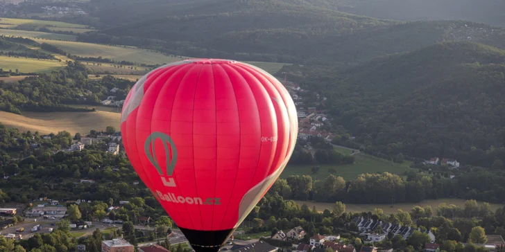 Privátní let malým horkovzdušným balonem: pro 2 až 6 osob, 2–3 hodiny