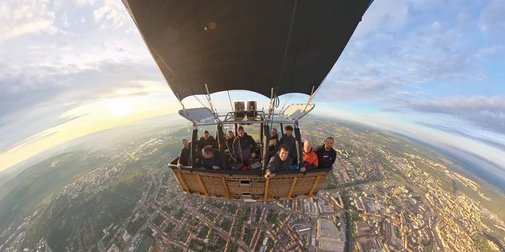 Pohlédněte na svět z výšky: let malým či velkým balónem –⁠⁠⁠⁠⁠⁠ Brno, Pálava, Jihlava, Kroměříž aj.