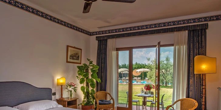 4* hotel u Florencie: snídaně či polopenze, v létě bazén, možnost projížďky na koni