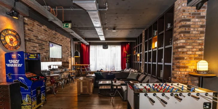 Pobyt v Praze: moderní hotel v Karlíně se snídaní, blízko metra i tramvaje