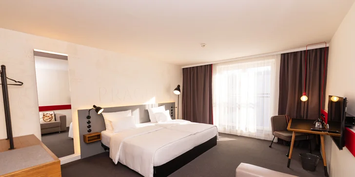 Pobyt v Praze: moderní hotel v Karlíně se snídaní, blízko metra i tramvaje