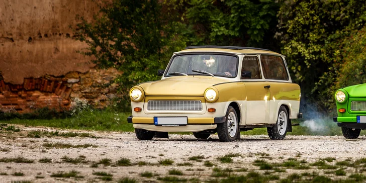 Zpátky do historie: půjčení Trabanta v Písku na 3 hod. a model Trabanta na památku