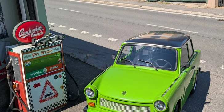 Zpátky do historie: půjčení Trabanta v Písku na 3 hod. a model Trabanta na památku