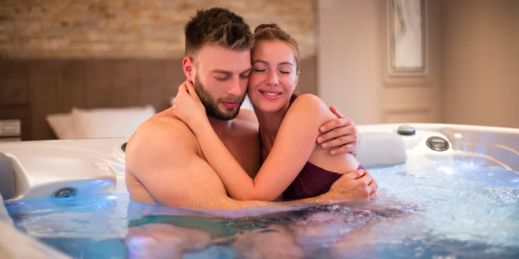 Relax a uvolnění ve wellness: privátní sauna a vířivka až pro 4 osoby