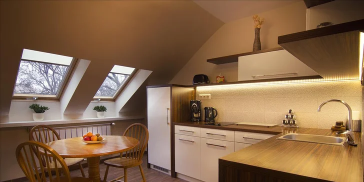 Luxusní rodinné apartmány v centru Košic: strava i privátní sauna či vířivá vana